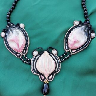 Collana Petalo
